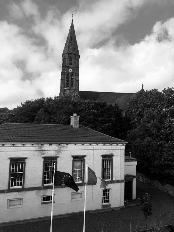 Ferienwohnung Courthouse View Penthouse 2 Clifden Exterior foto