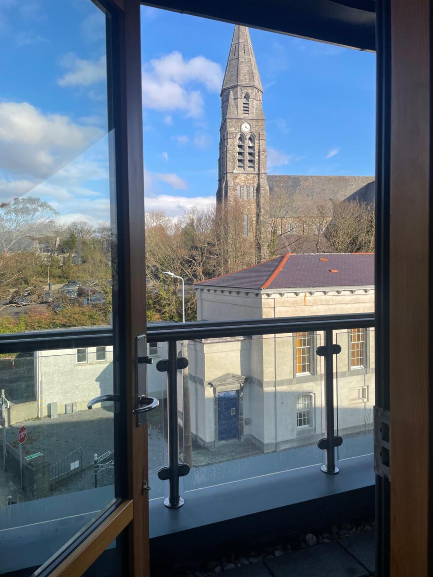 Ferienwohnung Courthouse View Penthouse 2 Clifden Exterior foto